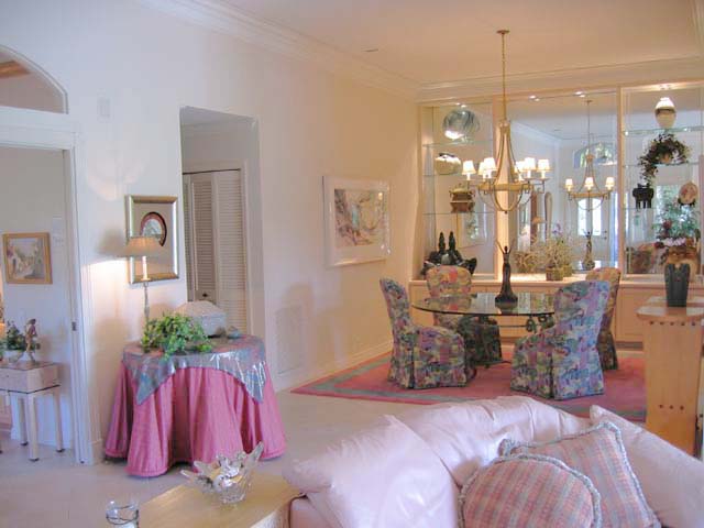 Beautifully Appointed Naples Florida Villa at http://naplesflahome.com/